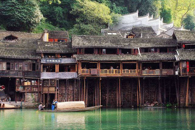 water-travel-building-wood-lake 图片素材