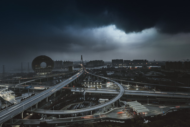 transportation-system-traffic-road-city-car 图片素材