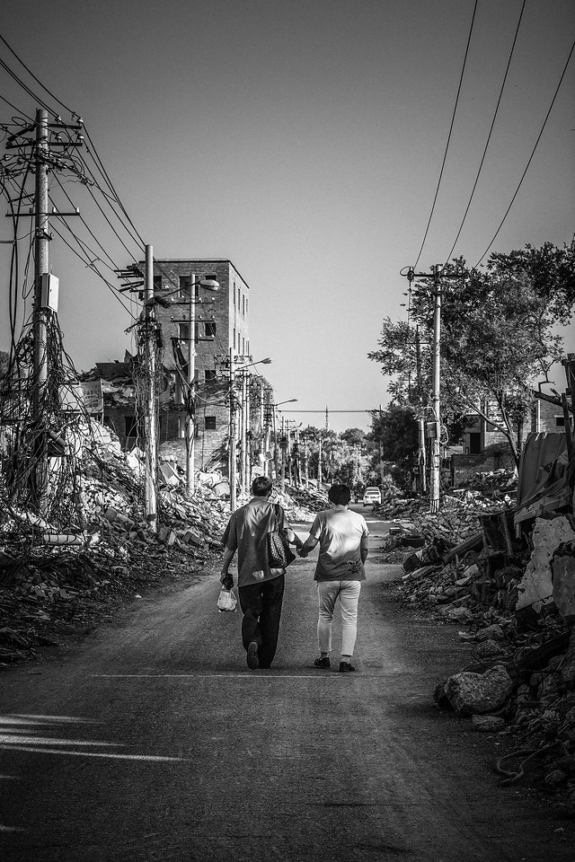 people-monochrome-street-sky-road 图片素材