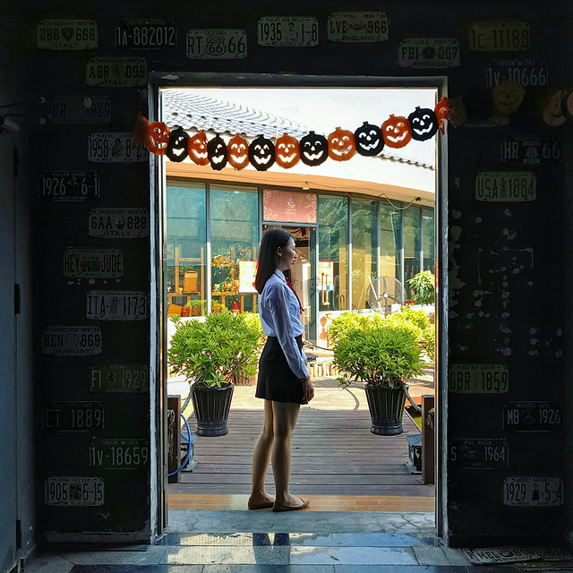 street-people-city-travel-shopping picture material
