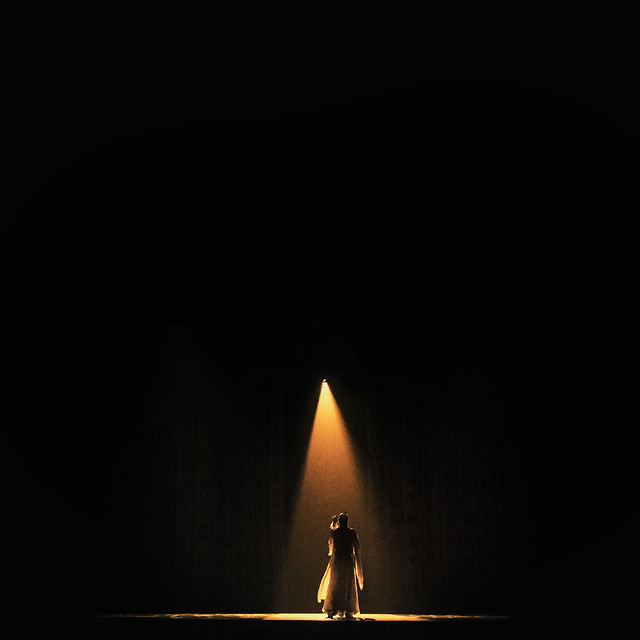 flame-no-person-dark-candle-burnt 图片素材