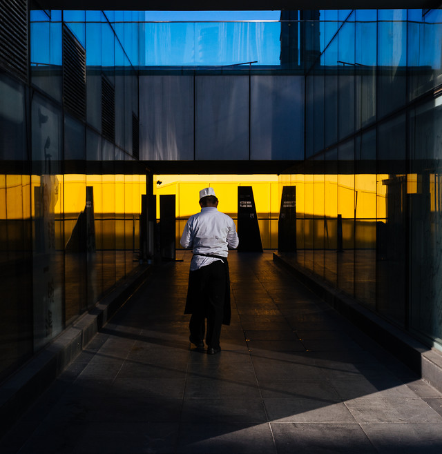 subway-system-airport-business-people-light 图片素材