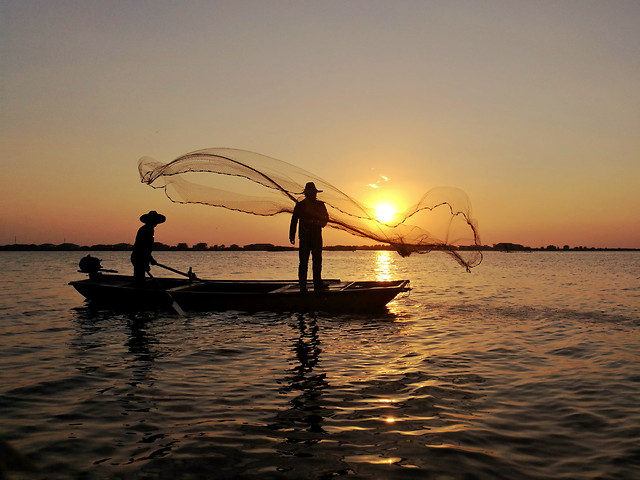 sunset-dawn-fisherman-water-beach picture material