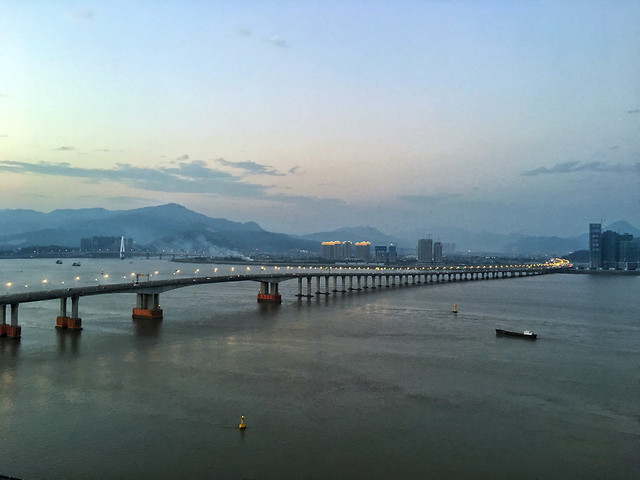 water-no-person-bridge-landscape-watercraft 图片素材