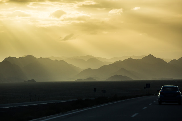 sunset-dawn-landscape-mountain-fog 图片素材