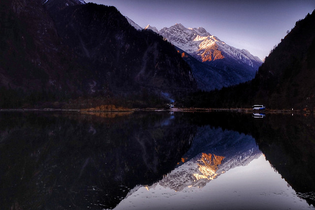 mountain-landscape-no-person-lake-water picture material