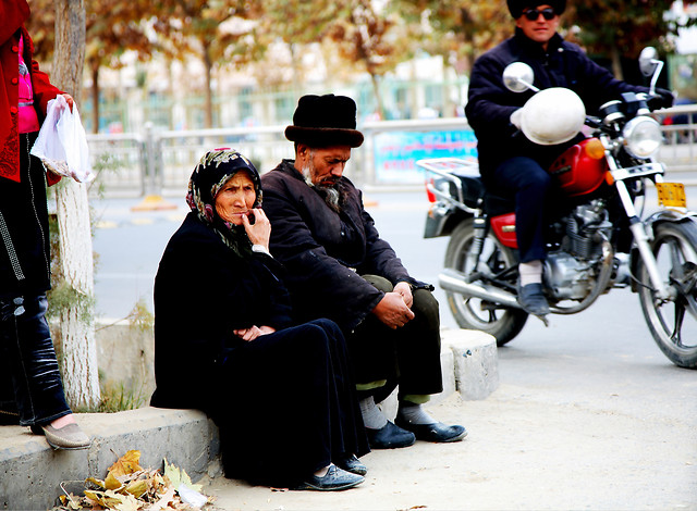 people-street-land-vehicle-man-woman picture material