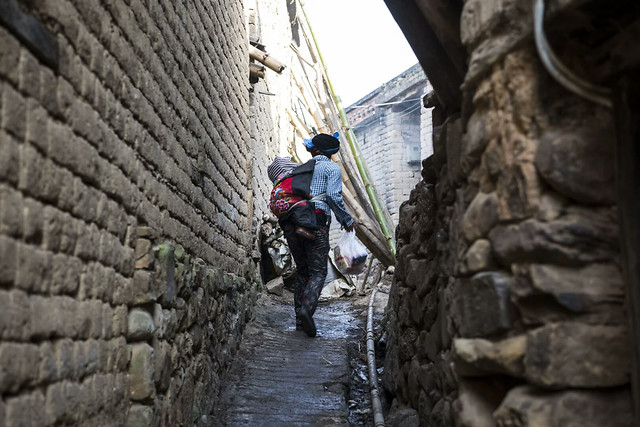 people-outdoors-travel-one-man picture material