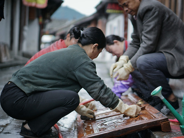 people-religion-street-group-battle 图片素材