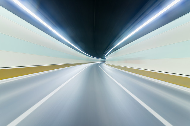 blur-abstract-futuristic-fast-no-person 图片素材