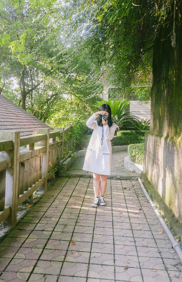 clothing-nature-summer-photograph-tree 图片素材