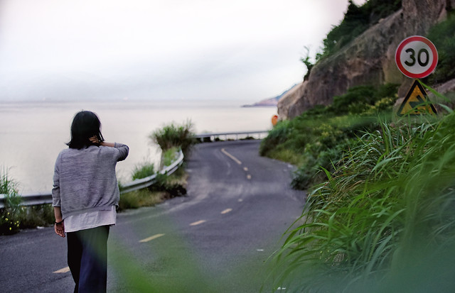 landscape-road-people-travel-water 图片素材