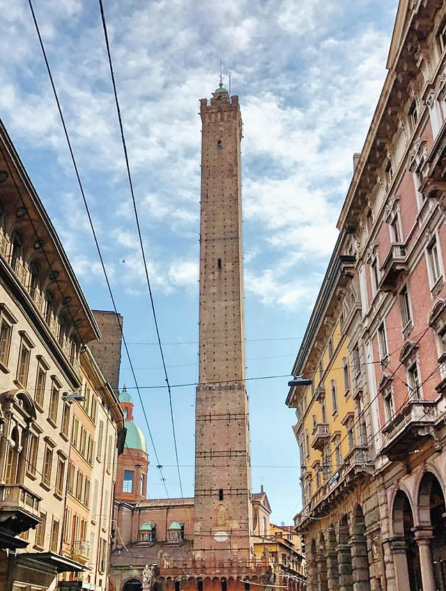 building-tower-sky-landmark-town 图片素材