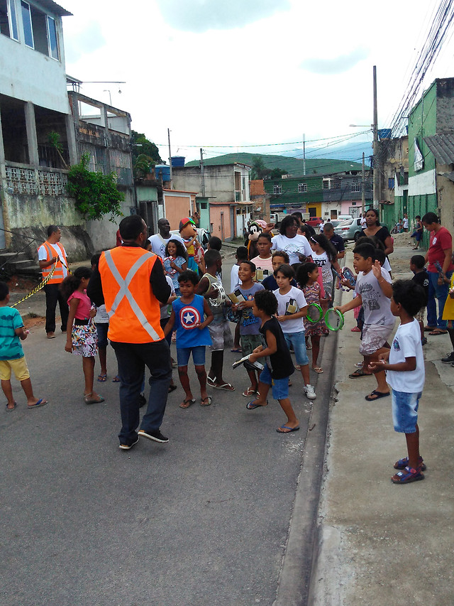 people-street-city-road-drag-race 图片素材