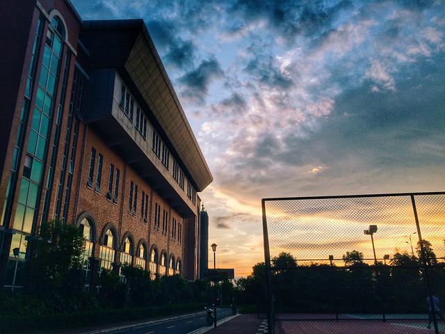 sky-architecture-building-city-cloud picture material