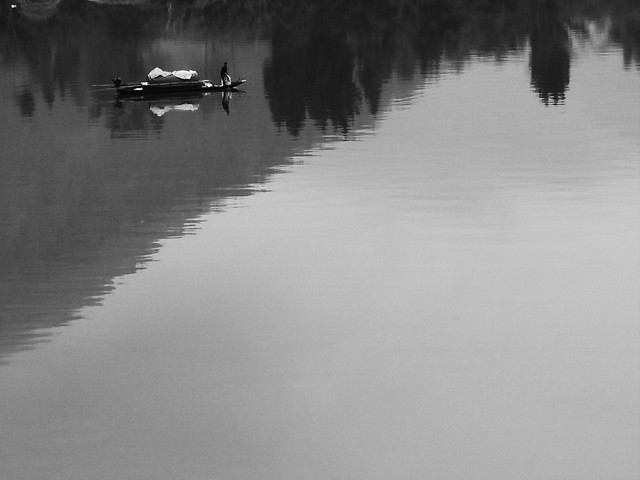 no-person-reflection-lake-water-river 图片素材
