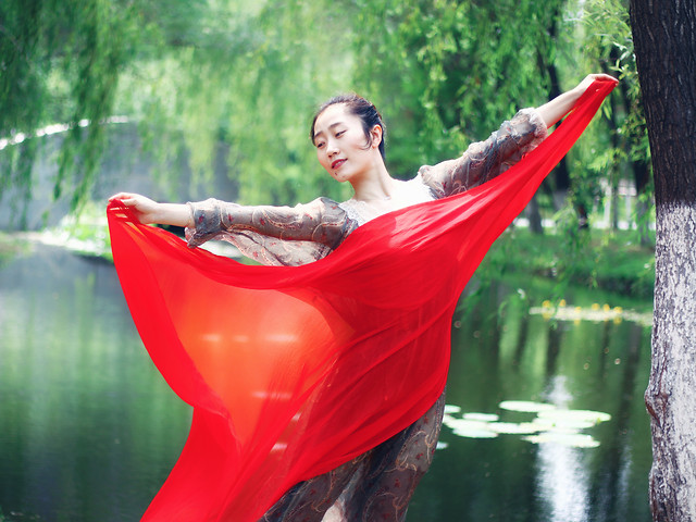 nature-girl-outdoors-red-summer picture material