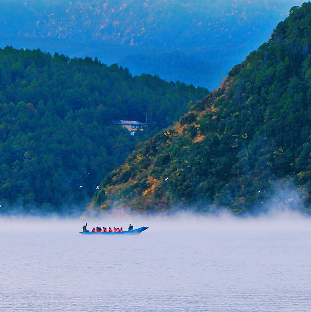 water-no-person-mountain-fog-outdoors picture material