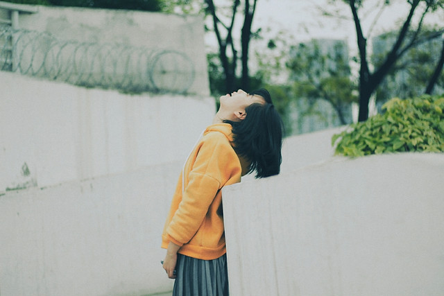 people-adult-clothing-woman-one 图片素材