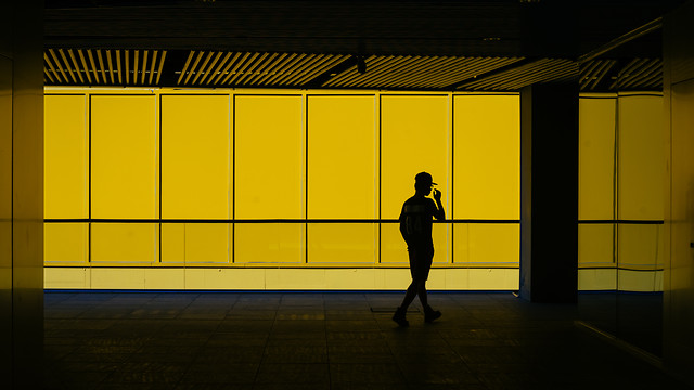 people-light-yellow-silhouette-art 图片素材