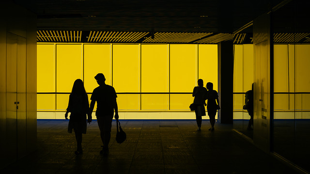 people-airport-light-subway-system-silhouette 图片素材