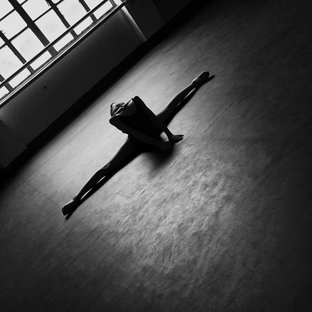 people-shadow-monochrome-backlit-silhouette 图片素材