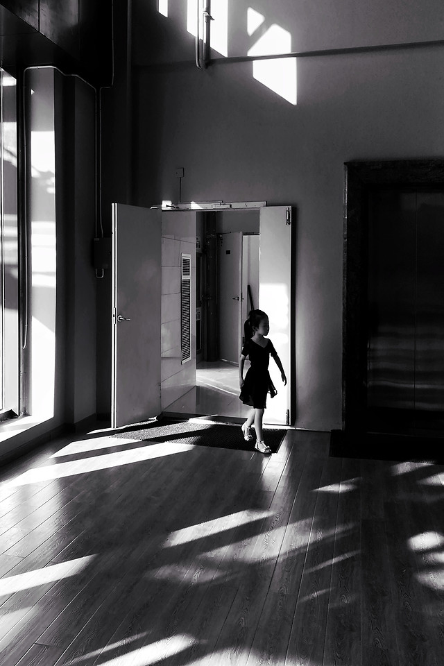 light-architecture-monochrome-shadow-window 图片素材