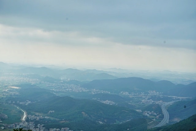 sky-mountainous-landforms-mountain-hill-station-atmospheric-phenomenon 图片素材