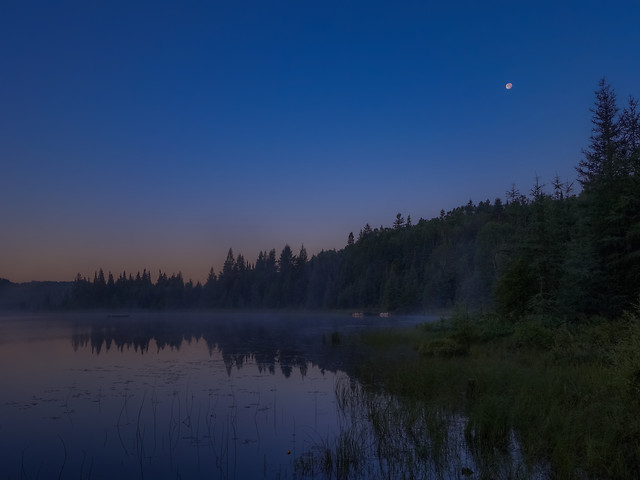 no-person-lake-dawn-reflection-water picture material