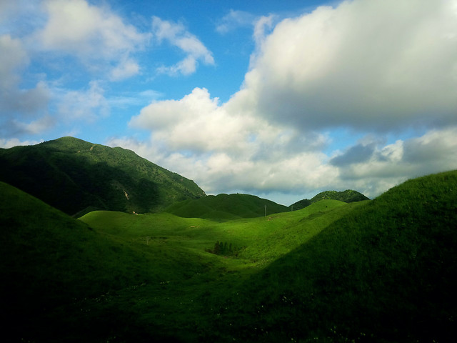 sky-nature-hill-grass-grassland 图片素材