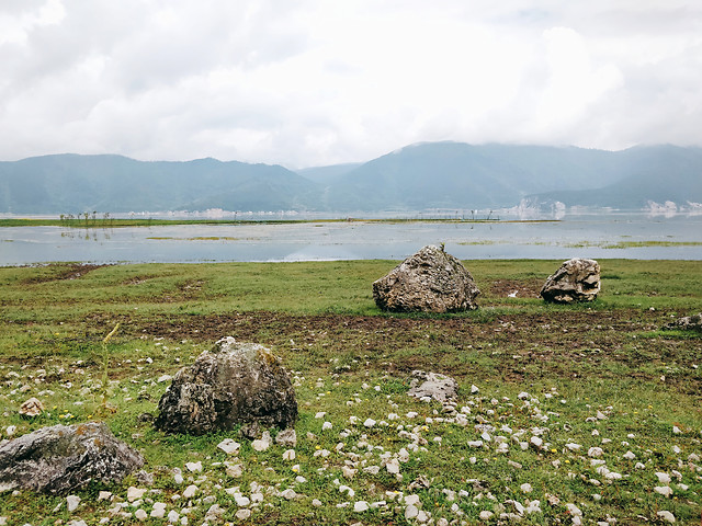 grass-sky-rock-landscape-mountain 图片素材