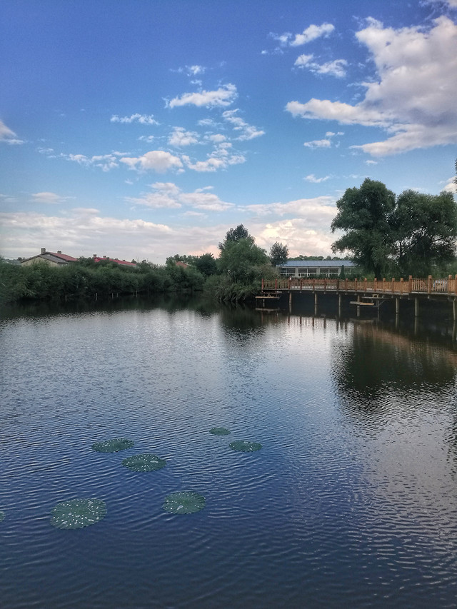 water-no-person-lake-reflection-sky picture material