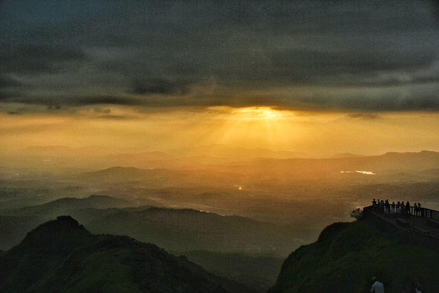 sunset-dawn-landscape-fog-no-person picture material