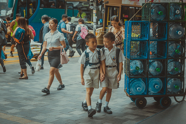 people-child-street-wear-city picture material