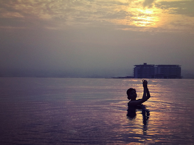 sunset-water-dawn-evening-backlit picture material