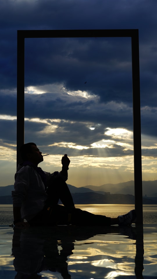 travel-seaside-landscape-selfie-sunrise 图片素材