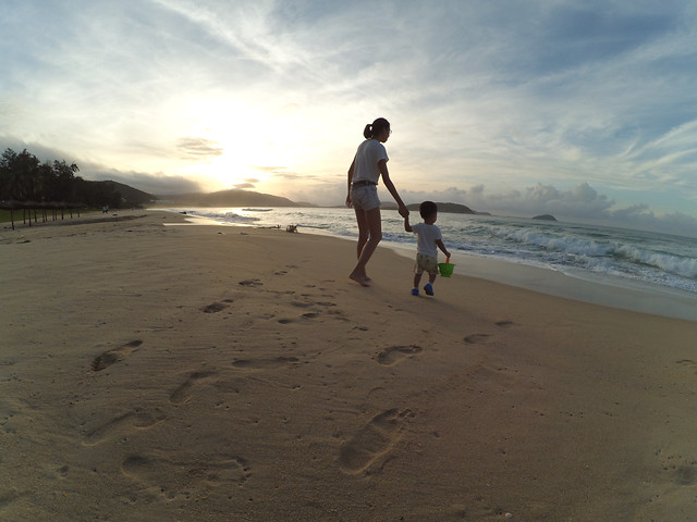 beach-sand-sea-water-ocean 图片素材