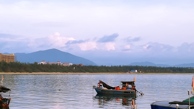 water-lake-no-person-watercraft-travel picture material