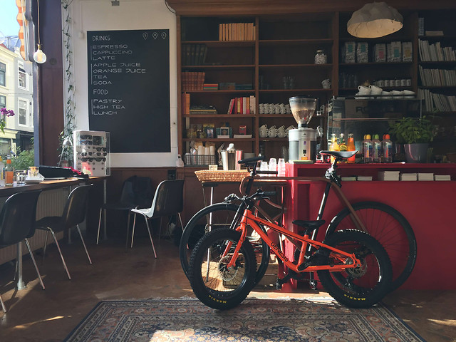 no-person-land-vehicle-table-chair-street picture material