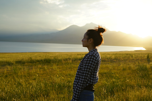 sunset-field-sun-girl-nature 图片素材