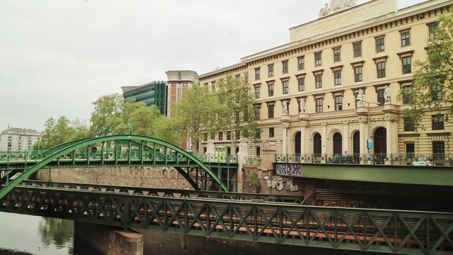 arch-bridge-bridge-transport-landmark-waterway 图片素材