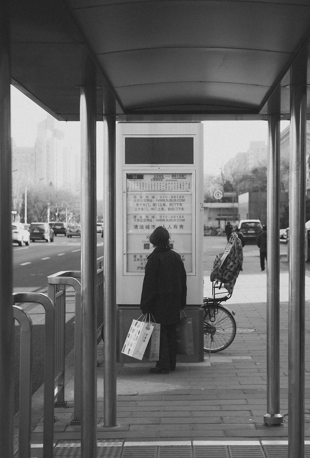 street-people-vehicle-pavement-city picture material