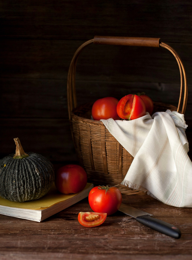 food-wood-table-no-person-still-life 图片素材