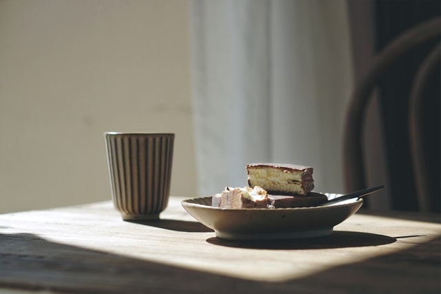 cup-tableware-table-still-life-peaceful 图片素材