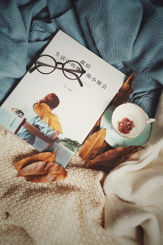 business-people-woman-family-indoors 图片素材