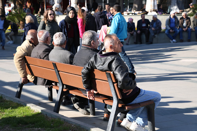 people-group-many-man-street picture material