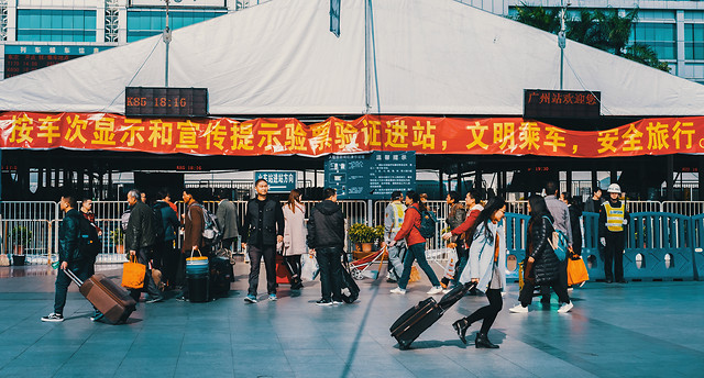 people-man-many-group-together-festival 图片素材