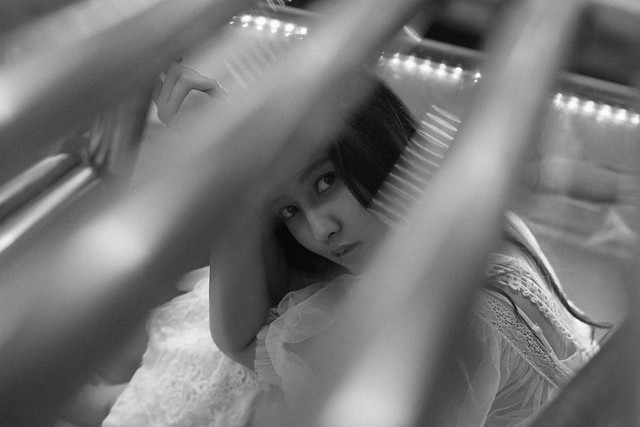 monochrome-woman-blur-people-indoors picture material