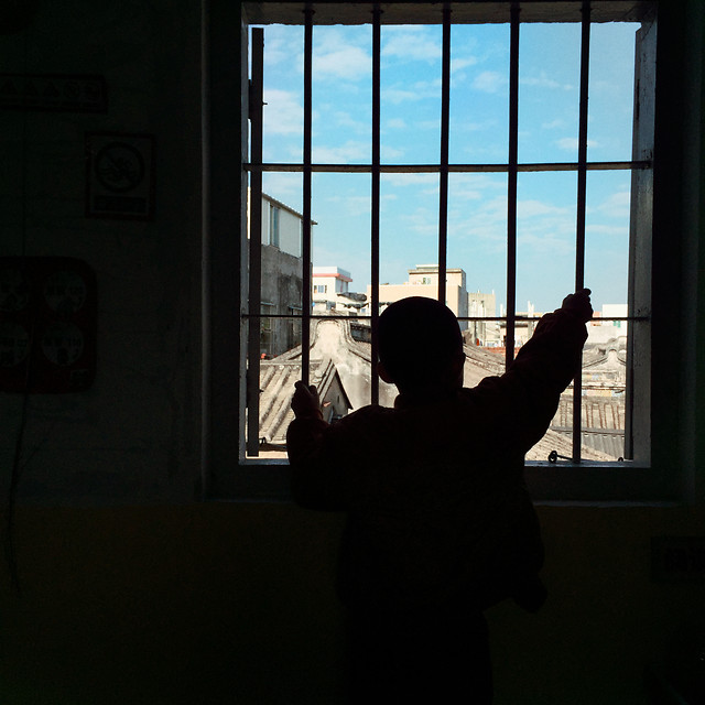 window-light-silhouette-building-shadow 图片素材
