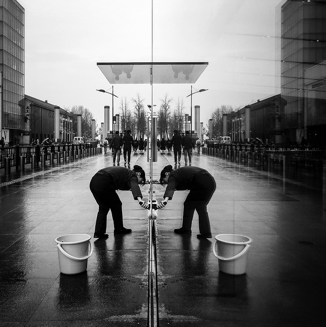 monochrome-people-street-city-man 图片素材